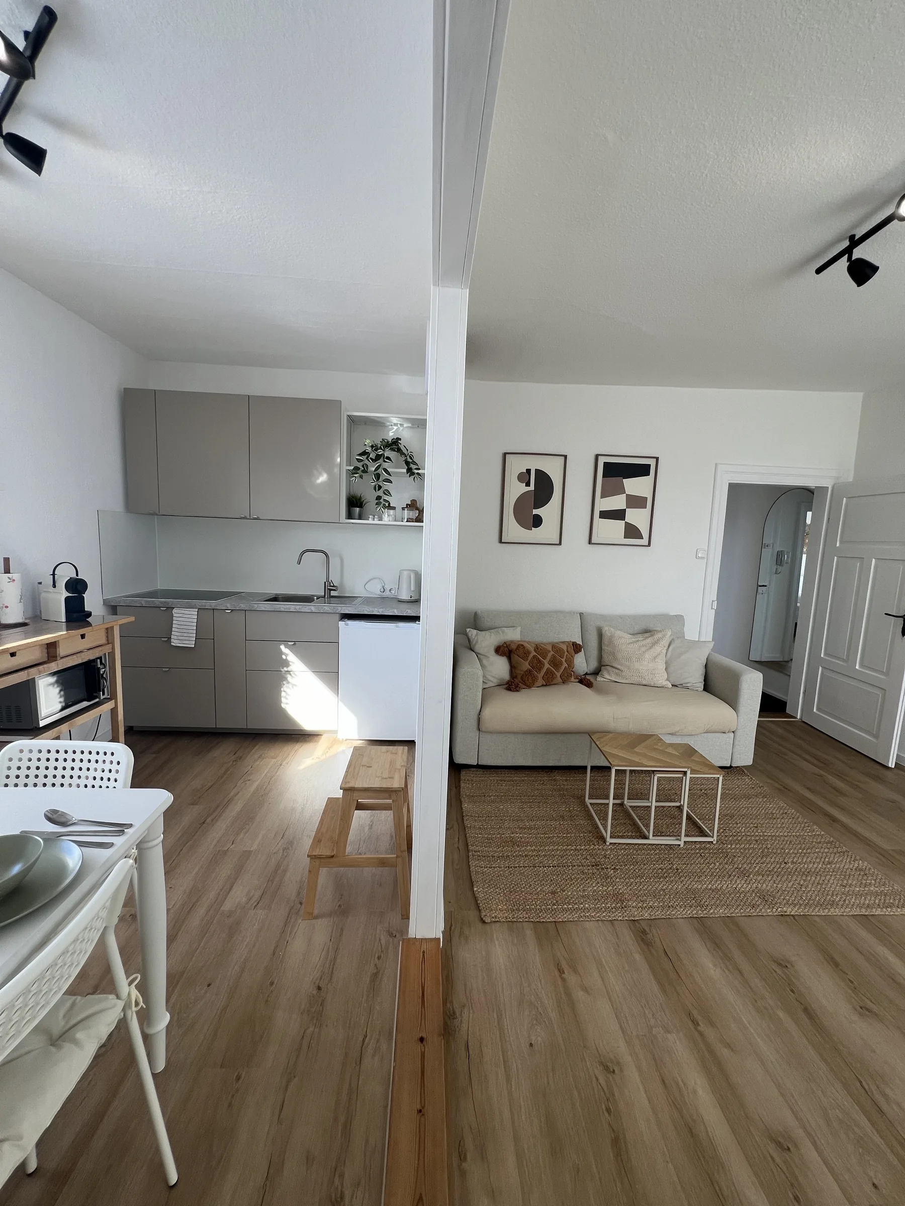 Ferienwohnung LYSOP in Memmingen – offene Wohnküche