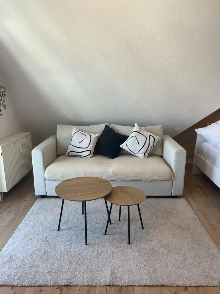 Ferienwohnung ROBIN in Memmingen – Sofa
