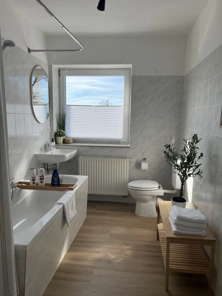 Ferienwohnung LYSOP in Memmingen – Badezimmer